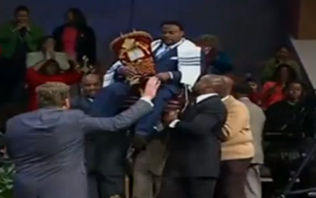 Bishop Eddie Long Crowned &#8216;King&#8217; of God&#8217;s Government at Church Service