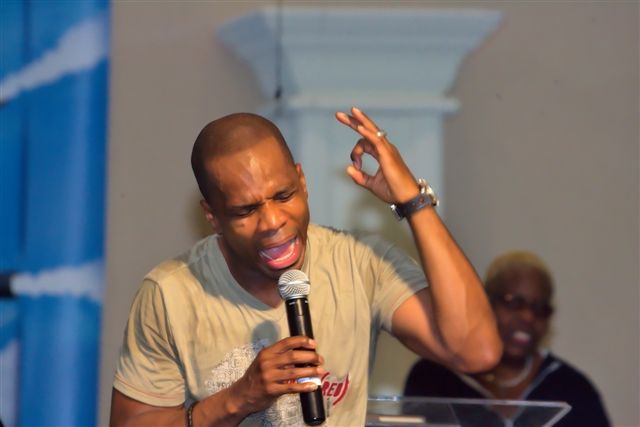 Kirk Franklin &#038; Steve Harvey Set to Tour Together
