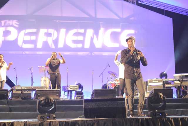 Micah Stampley Sings To A Crowd of 500,000 Plus in Lagos, Nigeria