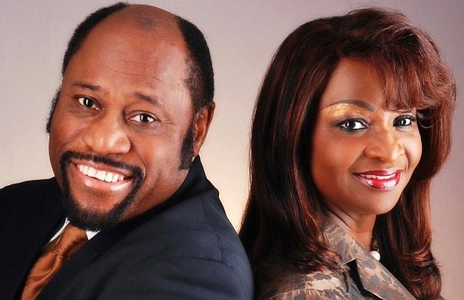 Dr. Myles Munroe and Wife Dead After Plane Crash in Bahamas