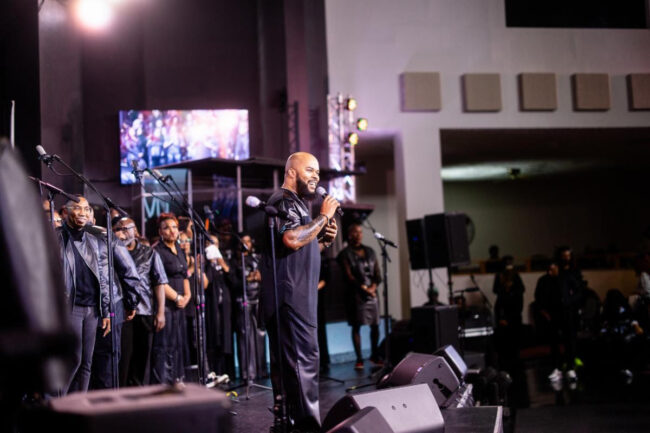 JJ Hairston &#038; Youthful Praise Return with ‘Lifted Up’ ft. Tamela Hairston