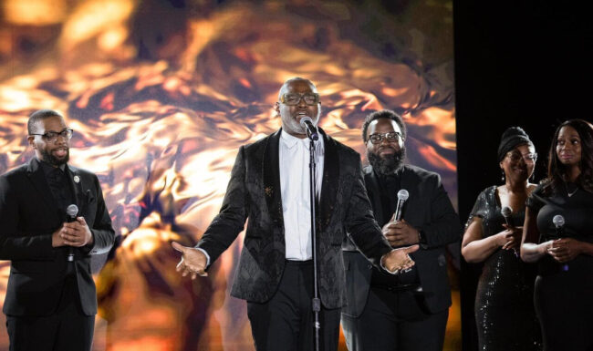 Earnest Pugh Triumphs with First Stellar Award as Gospel Music&#8217;s Leading Voice