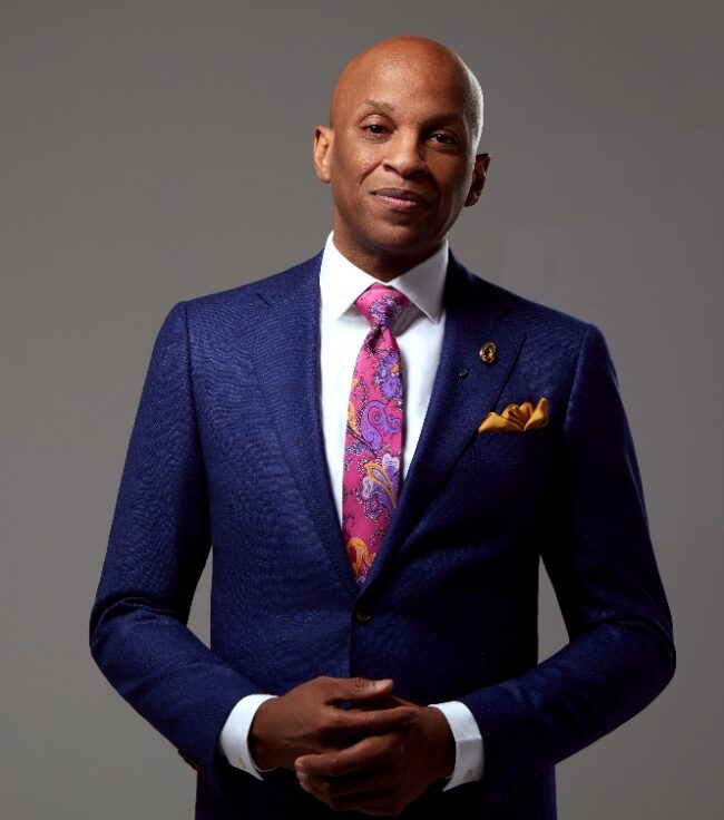 Donnie McClurkin’s ‘Better Afterwhile’ Hits #1