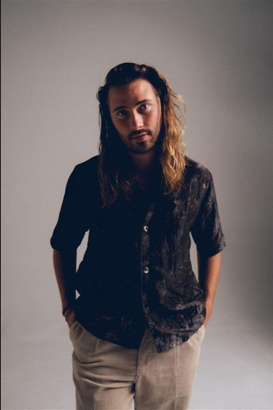 Seph Schlueter Shines with Billboard and Mediabase Breakthrough